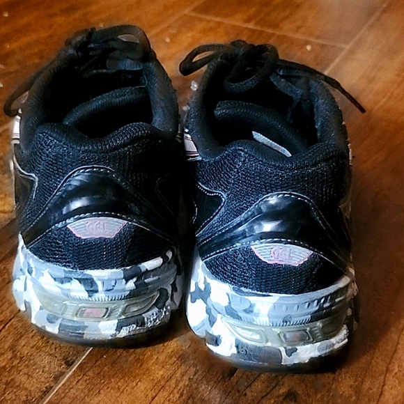 Asics SZ 6 Black/Pink Camouflage Running/Training Sneakers - Picture 9 of 10